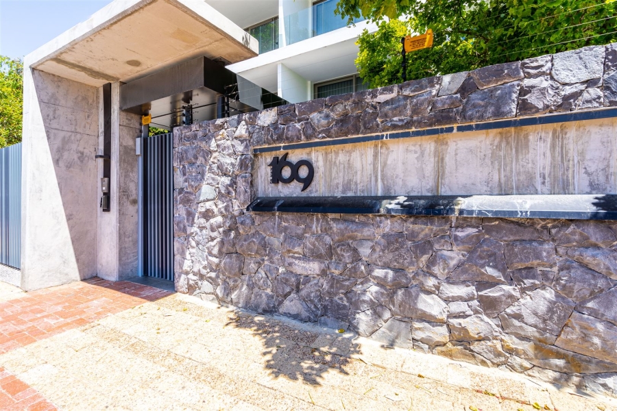 1 Bedroom Property for Sale in Green Point Western Cape